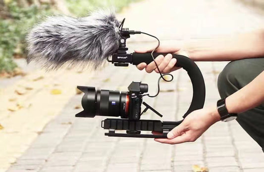 Kit de stabilisation en forme de U pour la réalisation de vidéos en extérieur avec caméra vidéo portable