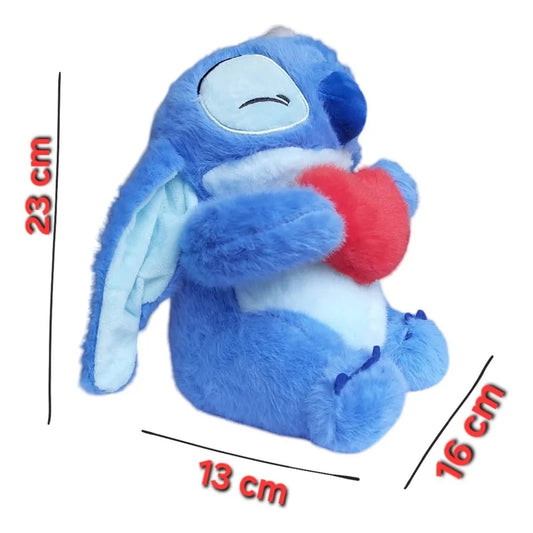 Stitch en peluche avec cœur