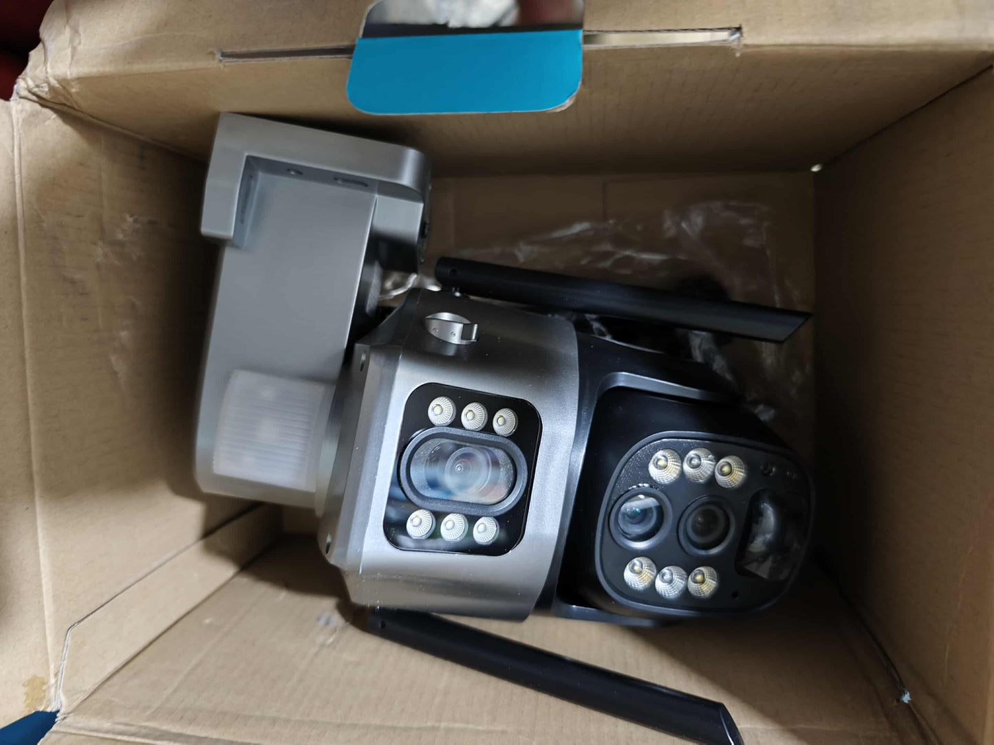 Camera 4G  12MP solaire Double Camera Zoom X10