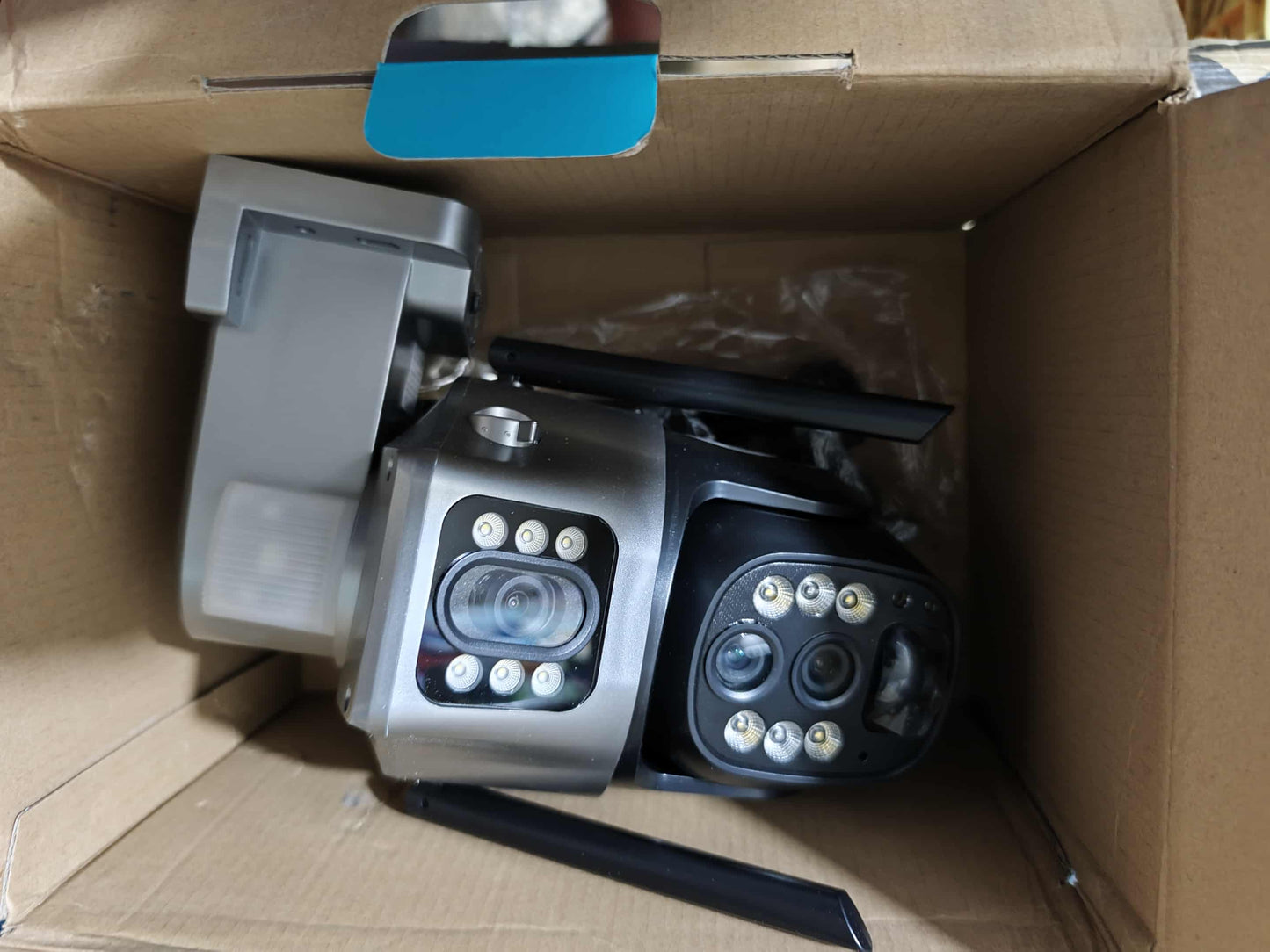 Camera 4G  12MP solaire Double Camera Zoom X10