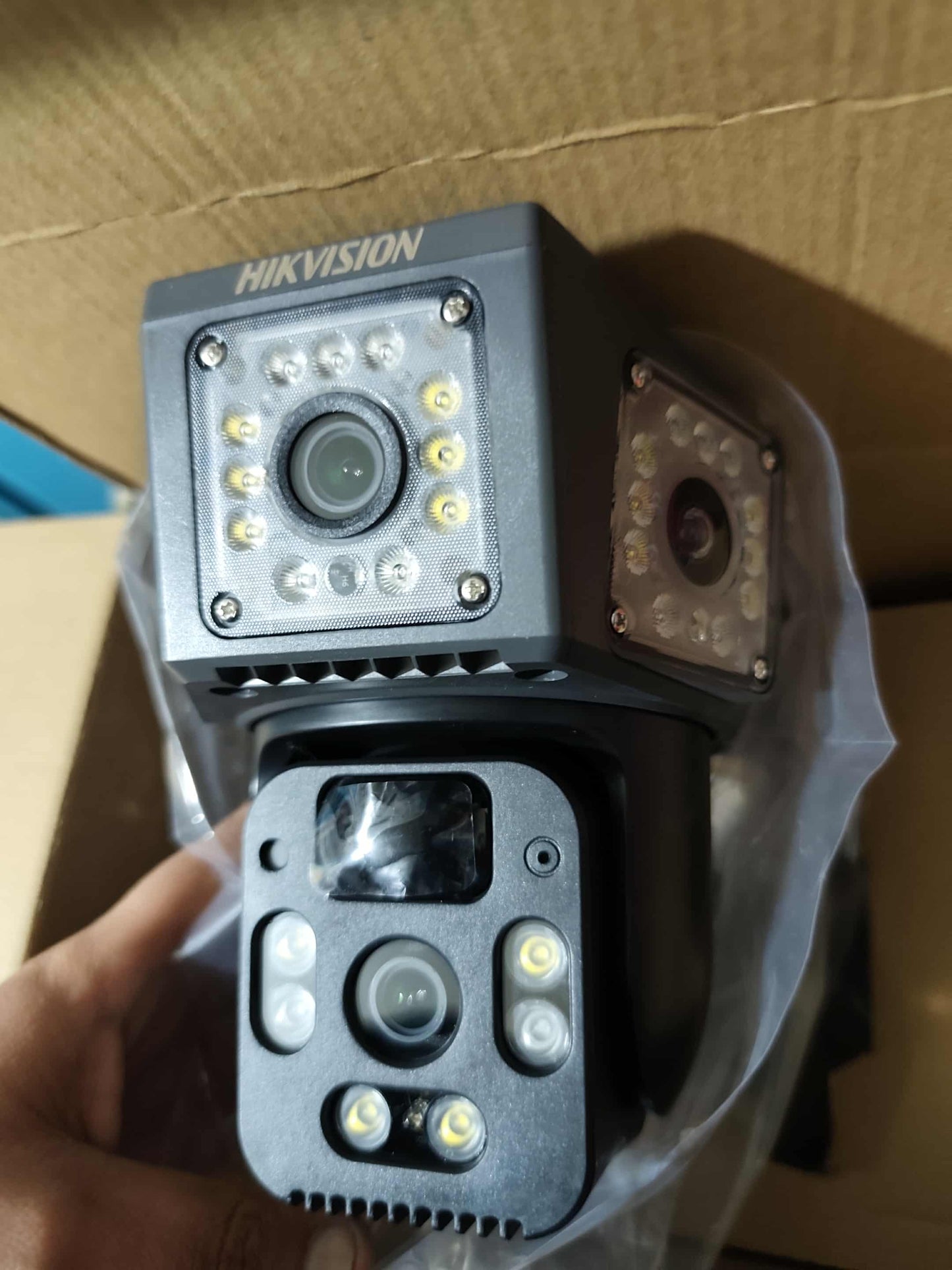 Camera Hikvsion 4G solaire Double Camera 4+4MP Zoom X10