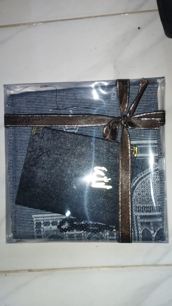 مصحف+سجادة+سبحة