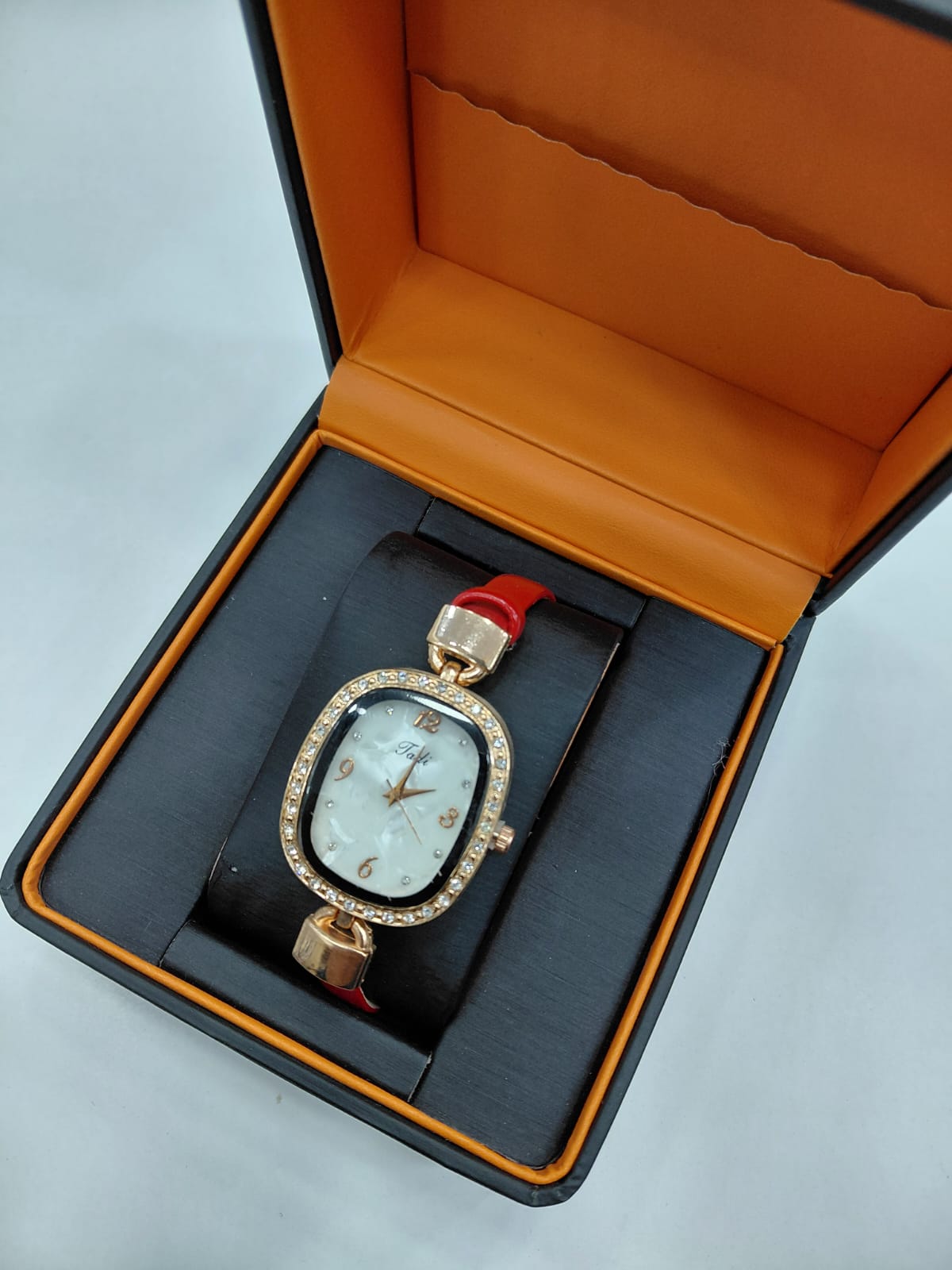 montre femme chic